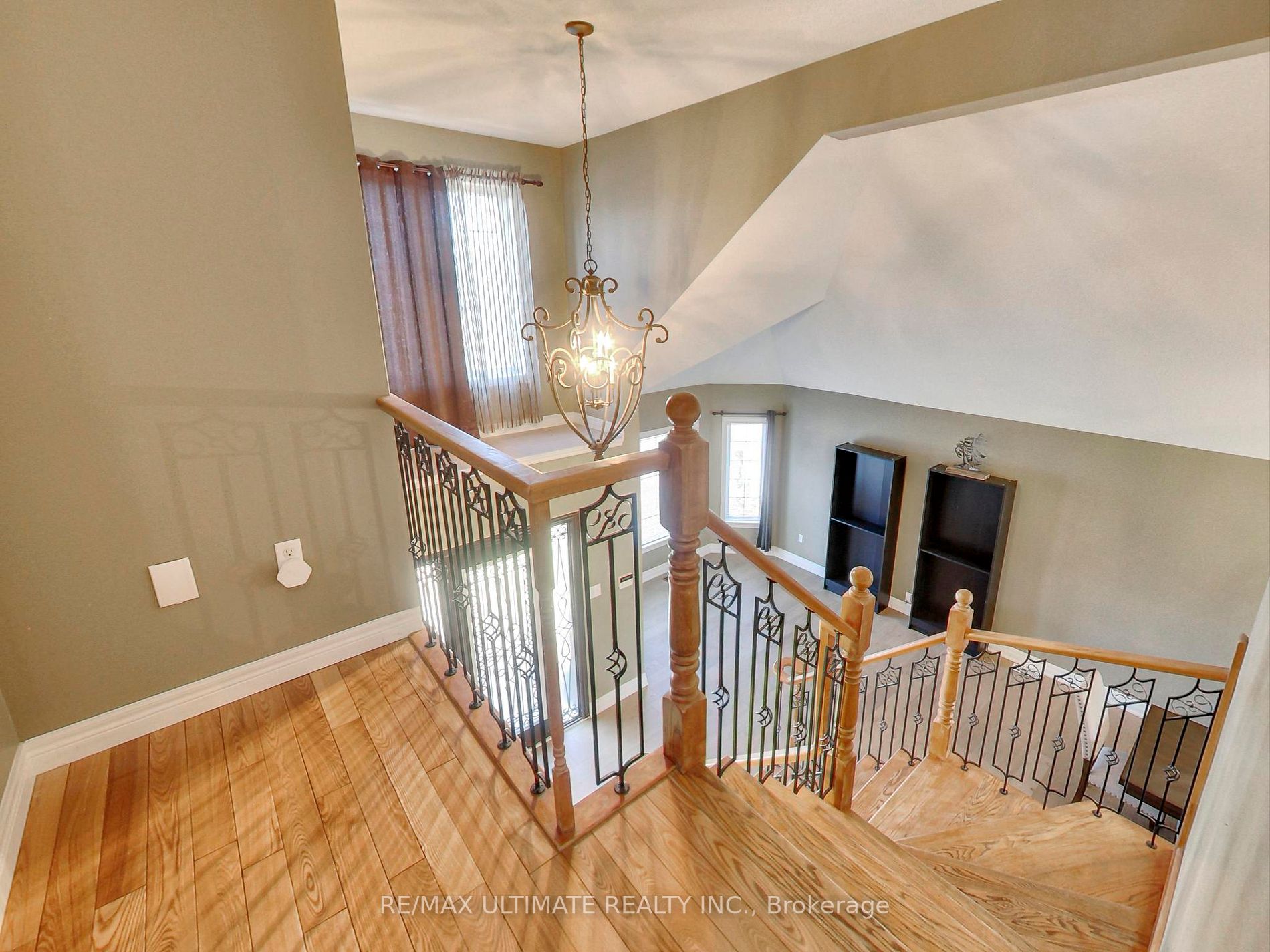 35 Chianti Cres