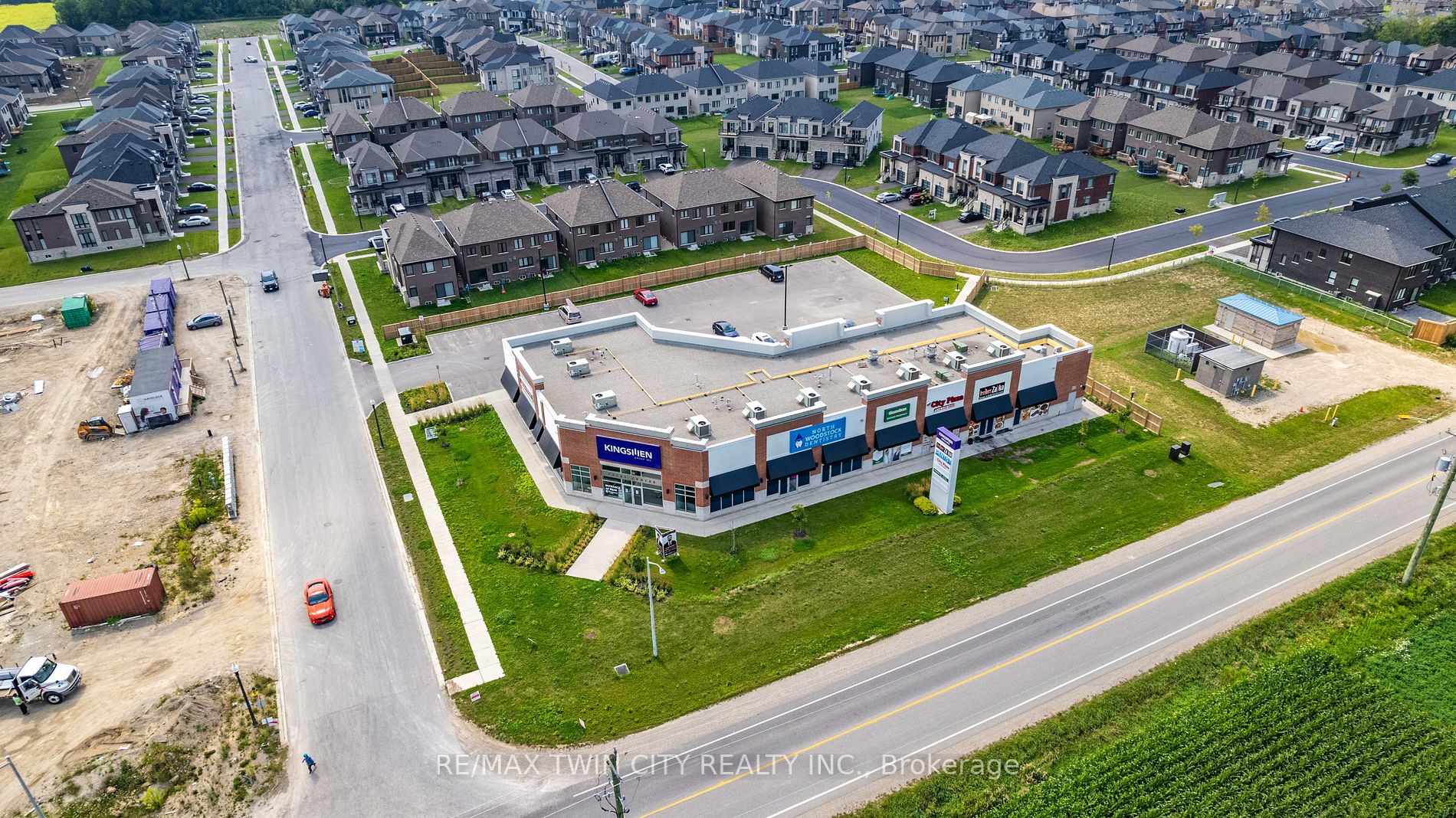 5A-1 Queenston Blvd
