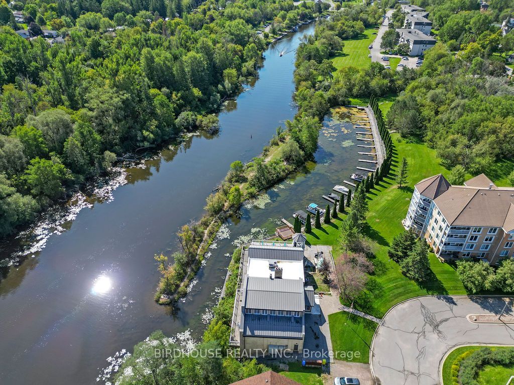 15 Eglington Street, #18H