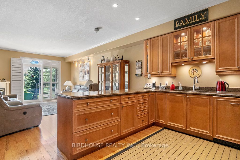 15 Eglington Street, #18H