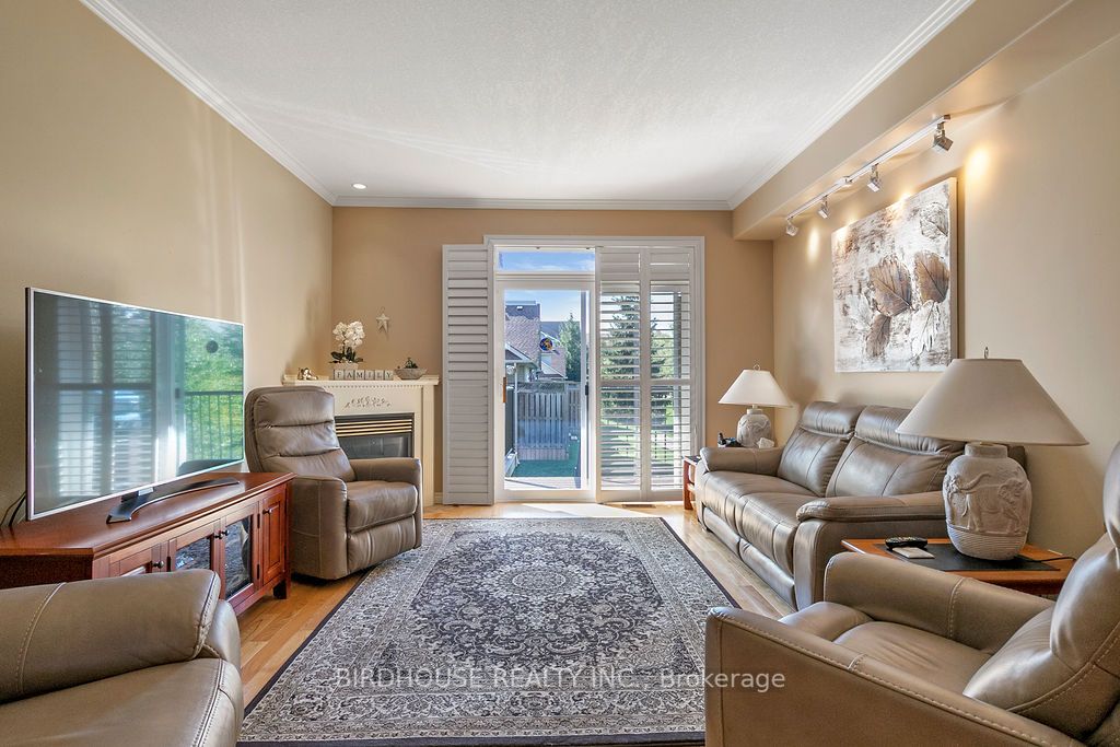 15 Eglington Street, #18H