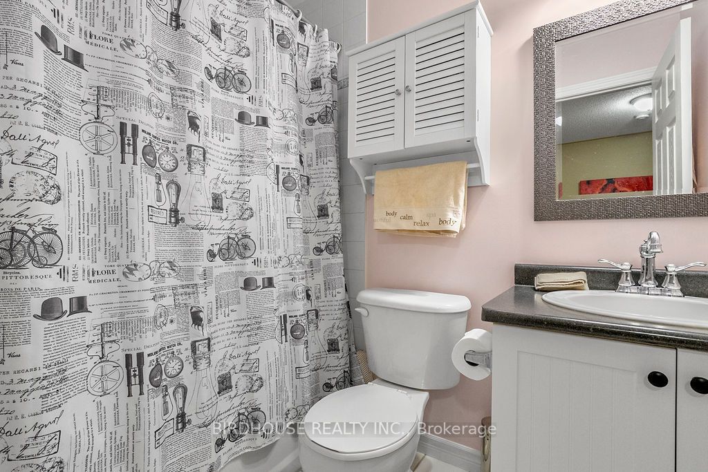 15 Eglington Street, #18H