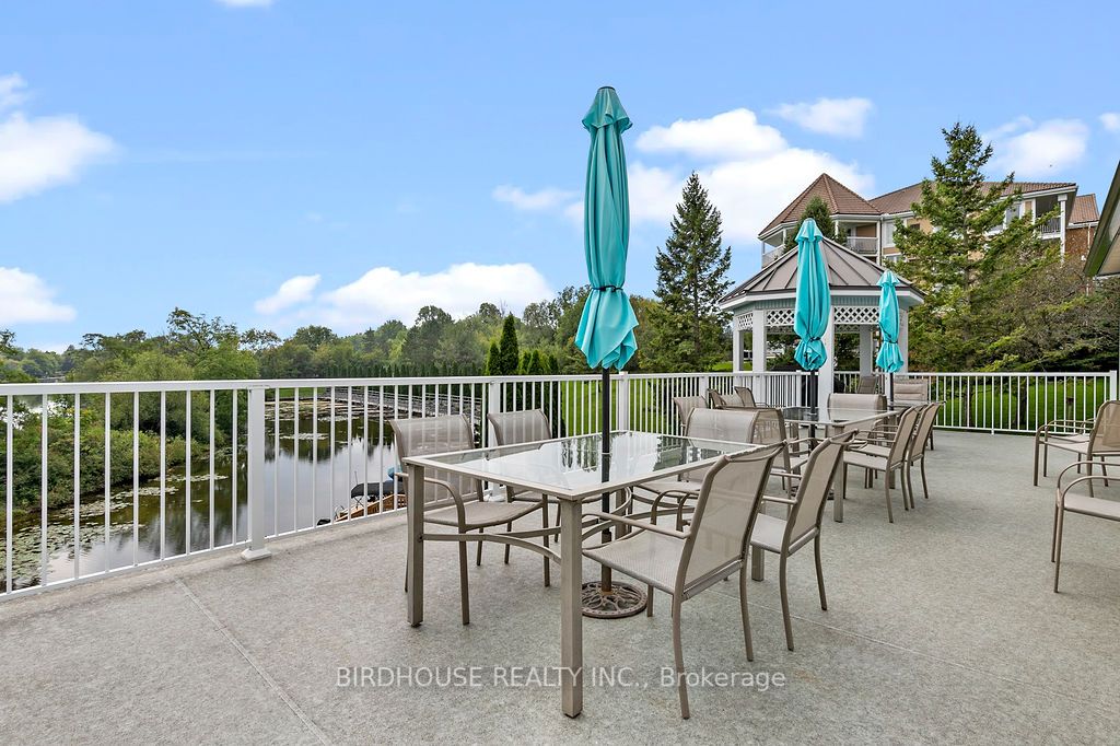 15 Eglington Street, #18H