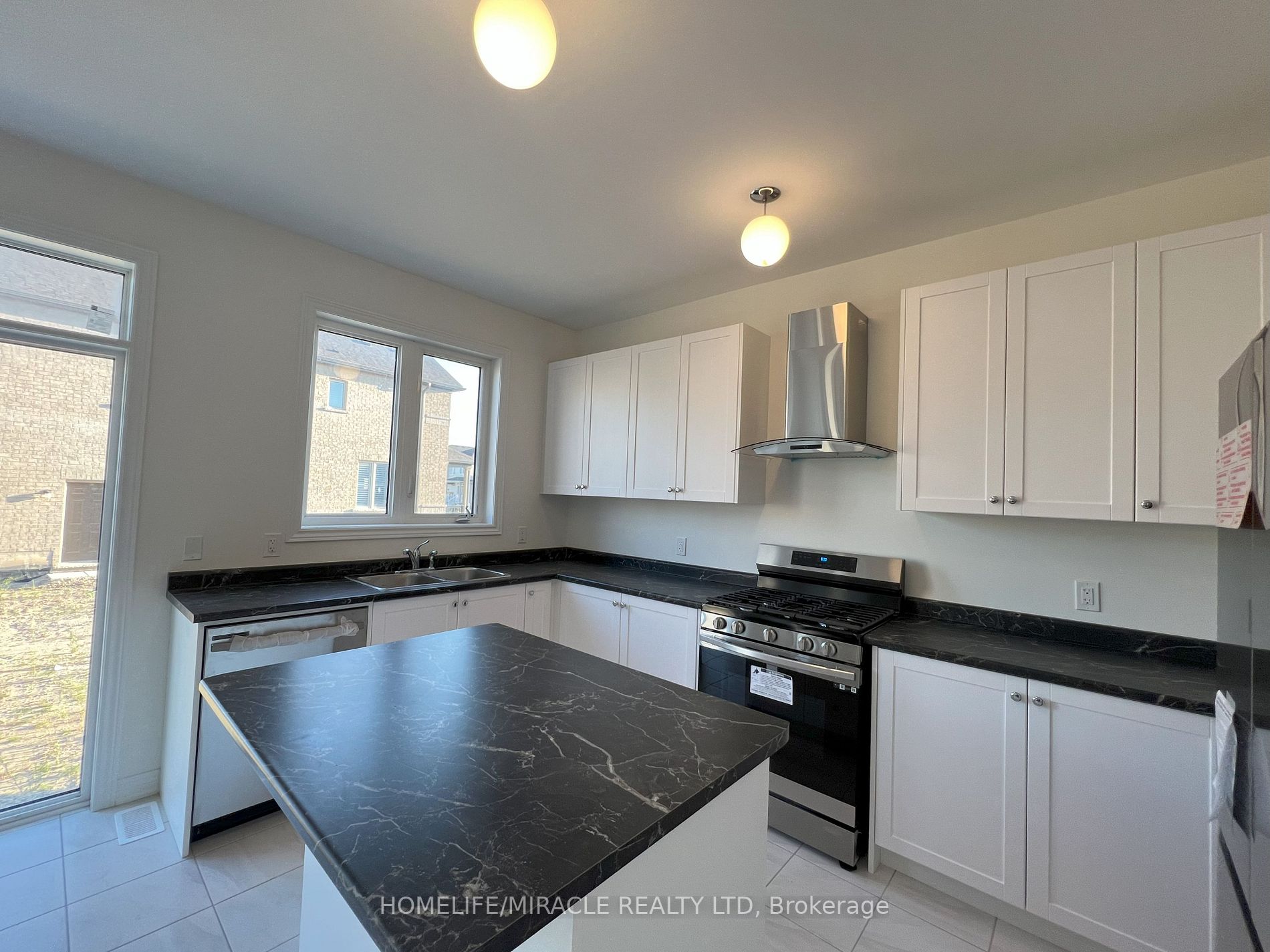722 ANISHINAABE Drive W