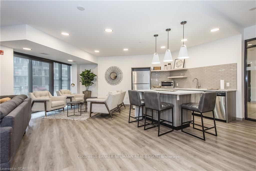 332 Gosling Gardens, #314
