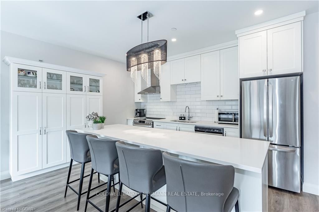 332 Gosling Gardens, #314