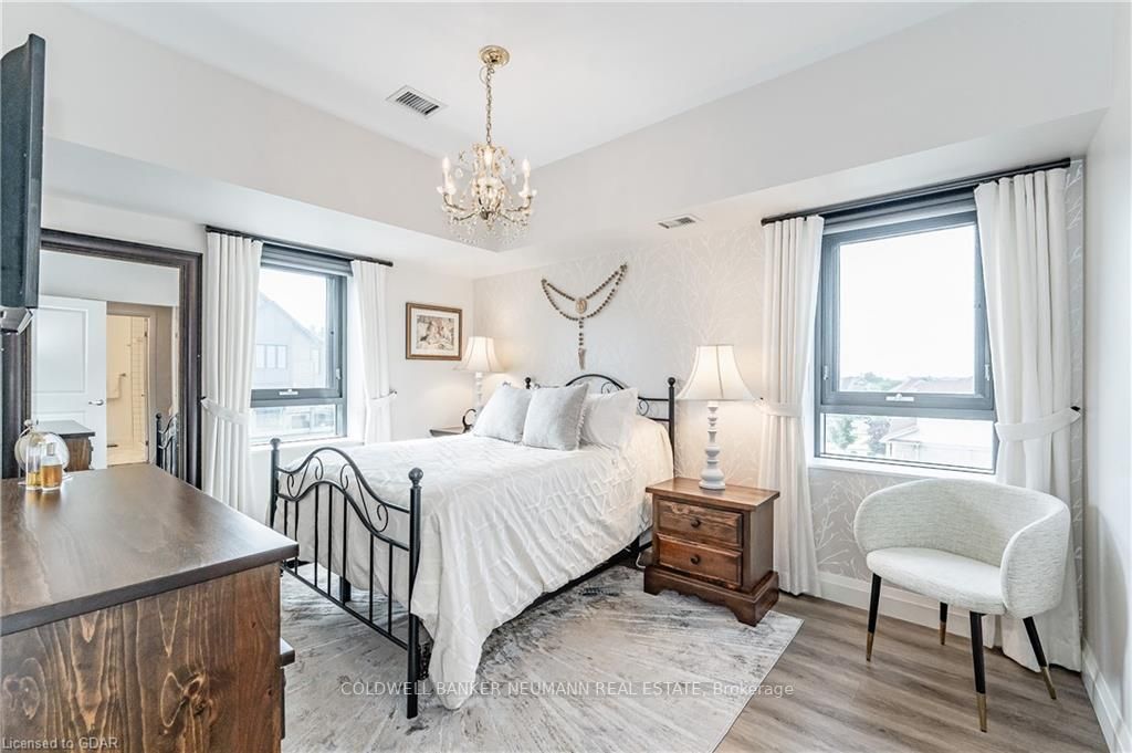 332 Gosling Gardens, #314