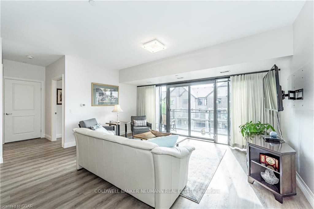 332 Gosling Gardens, #314