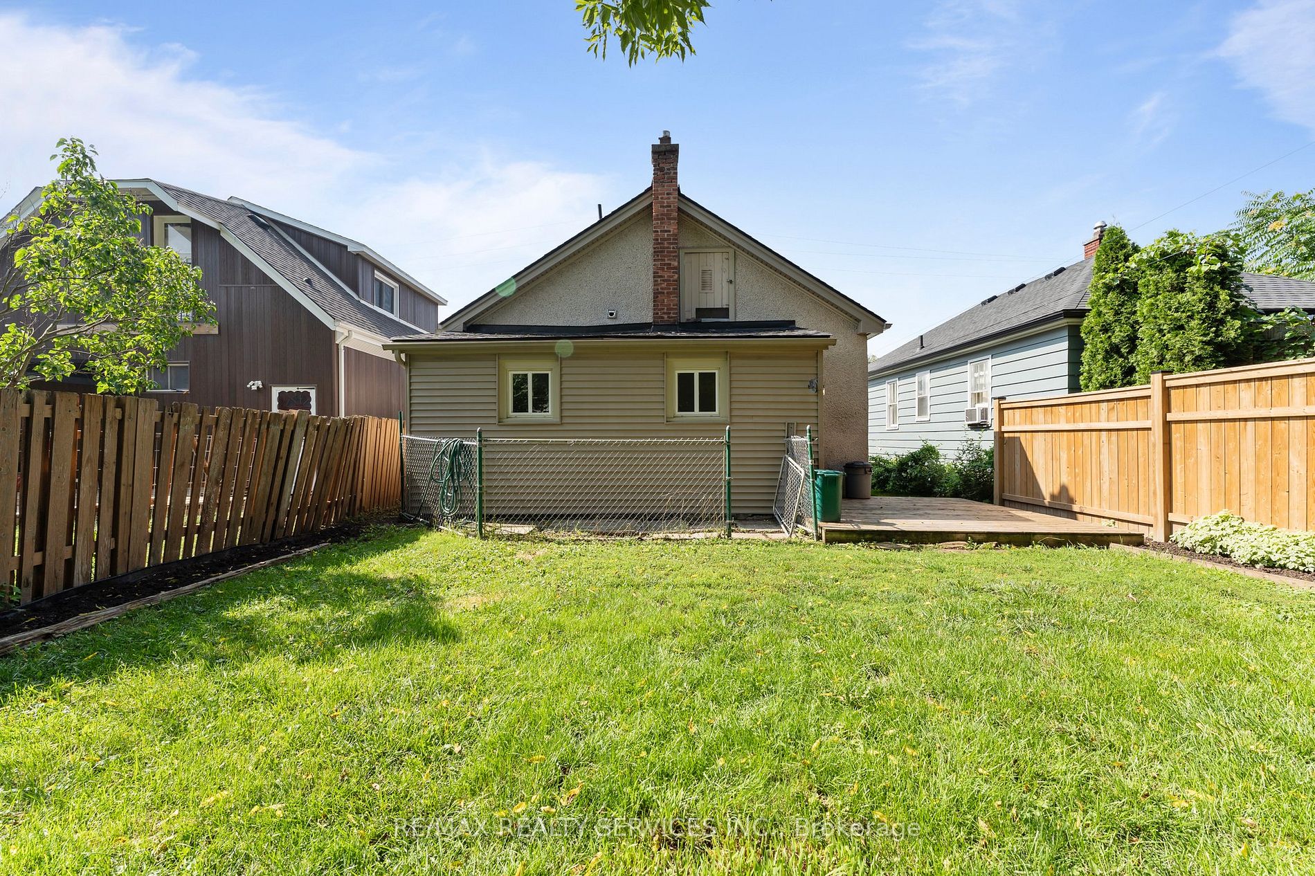 11 Herrick Ave