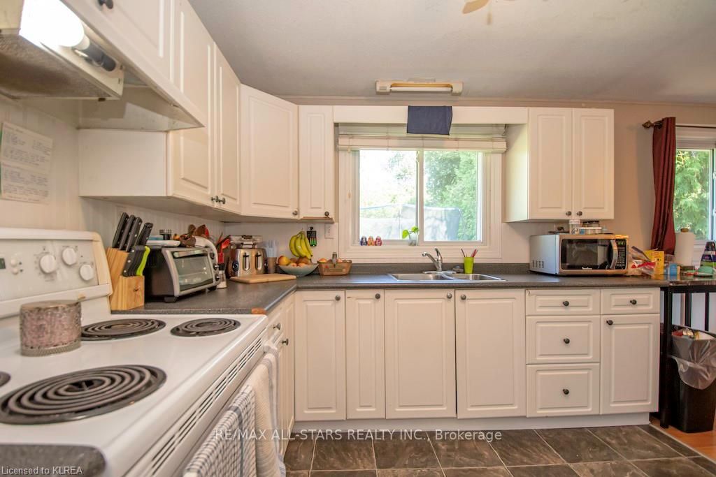 32 Sanderling Crescent