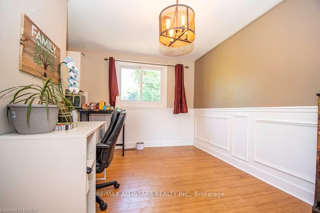 32 Sanderling Crescent