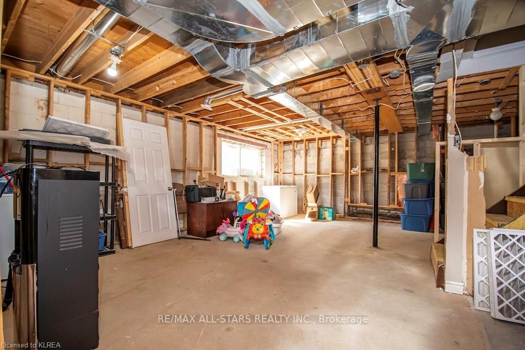 32 Sanderling Crescent