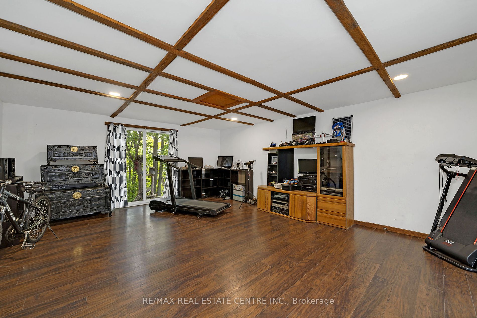 5 Millwood Road