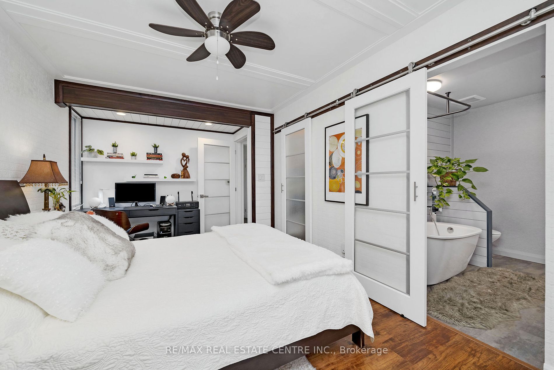 5 Millwood Road