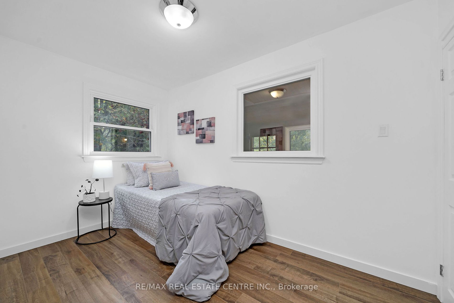 5 Millwood Road