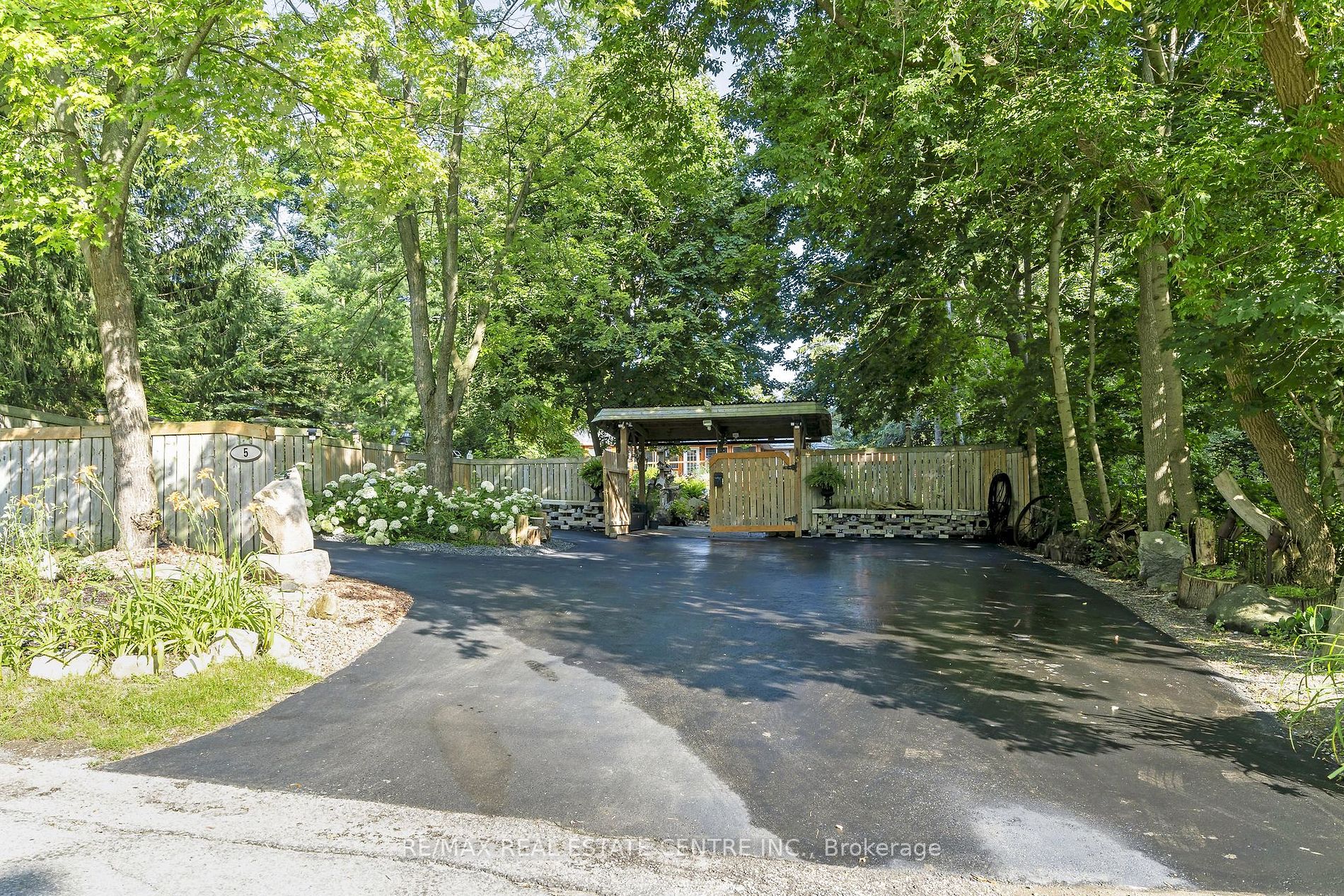 5 Millwood Road