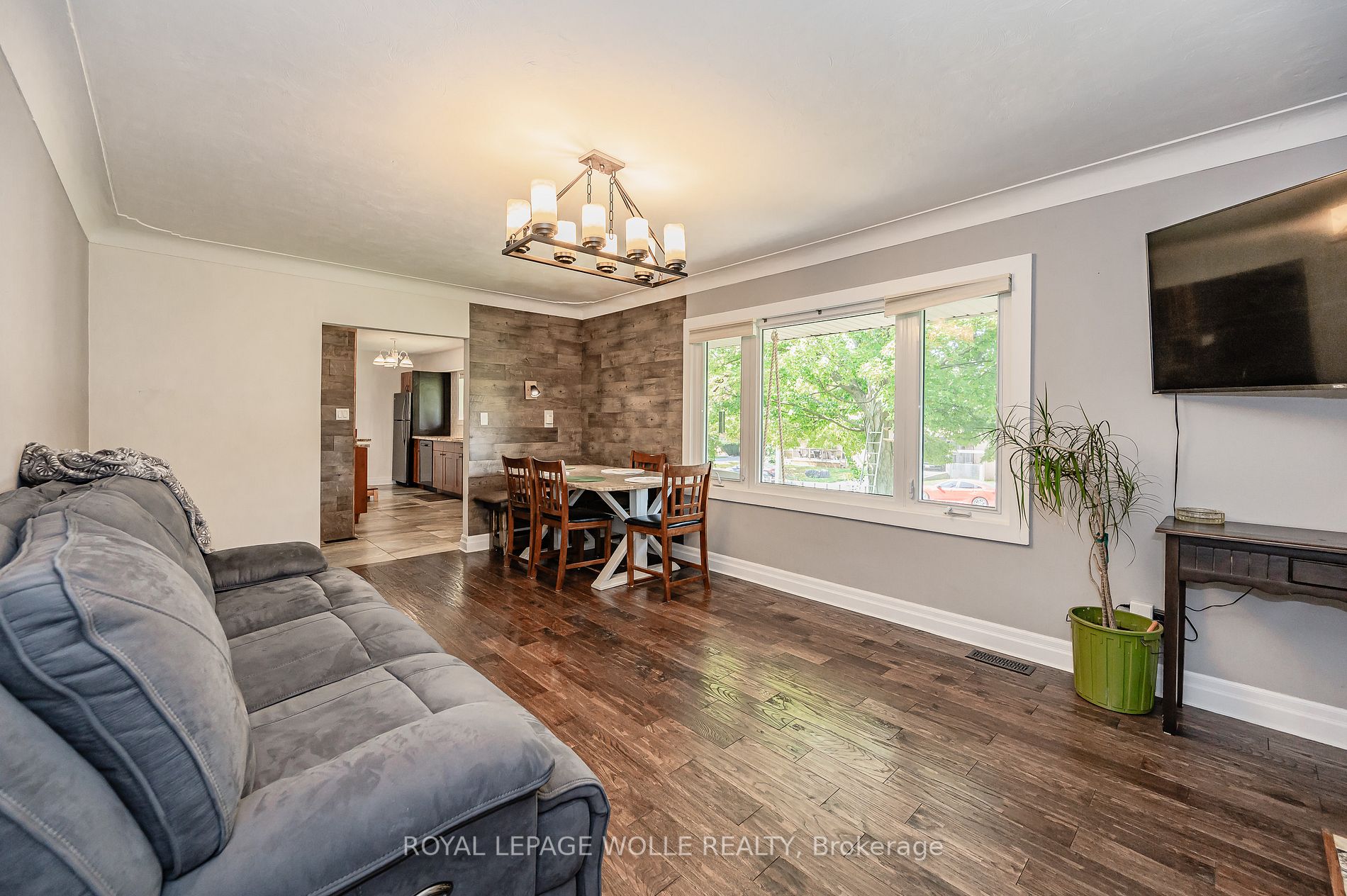 Listing X6793000 - Large Photo # 12
