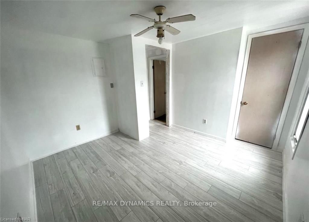 60 Pelham Rd