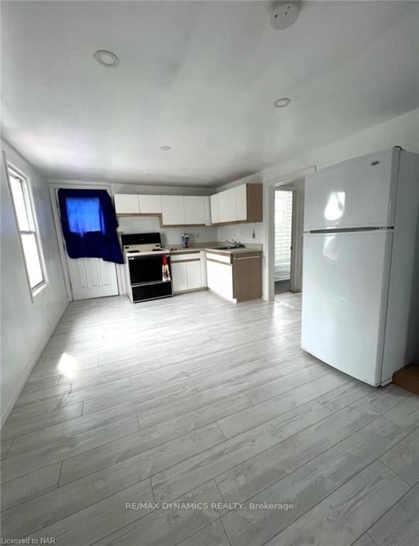 60 Pelham Rd