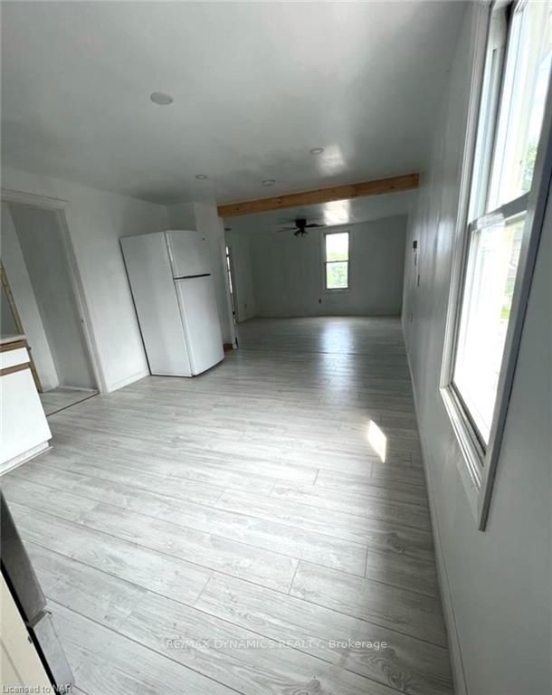 60 Pelham Rd