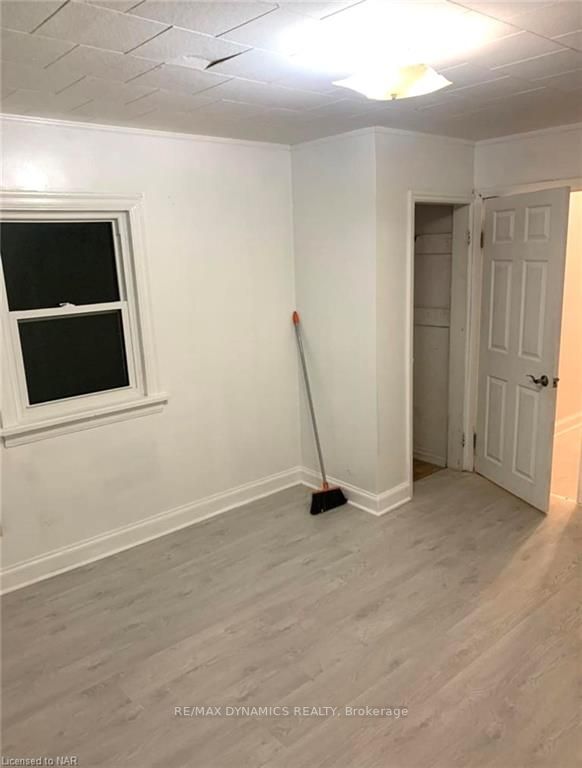 60 Pelham Rd