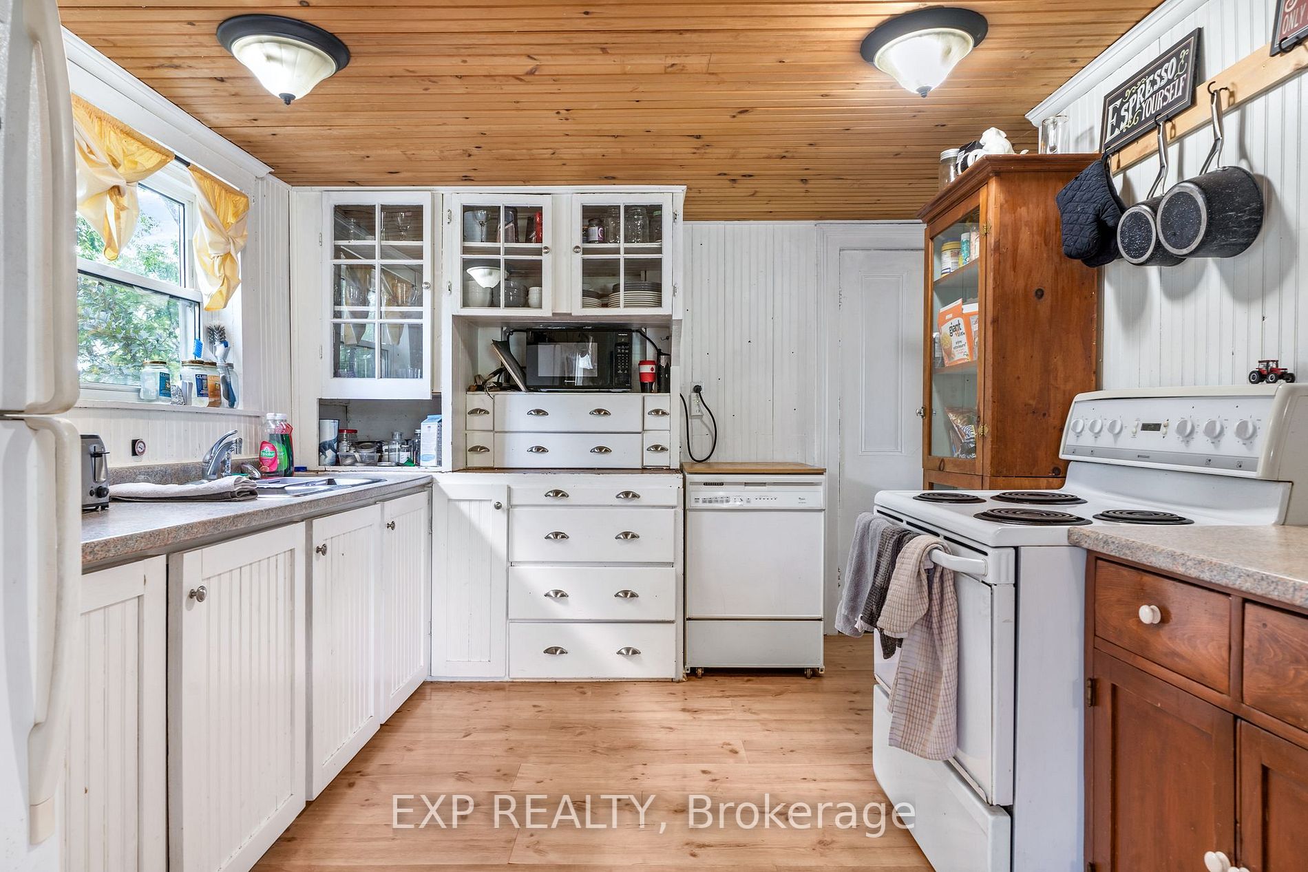 1605 County Road 17 Rd