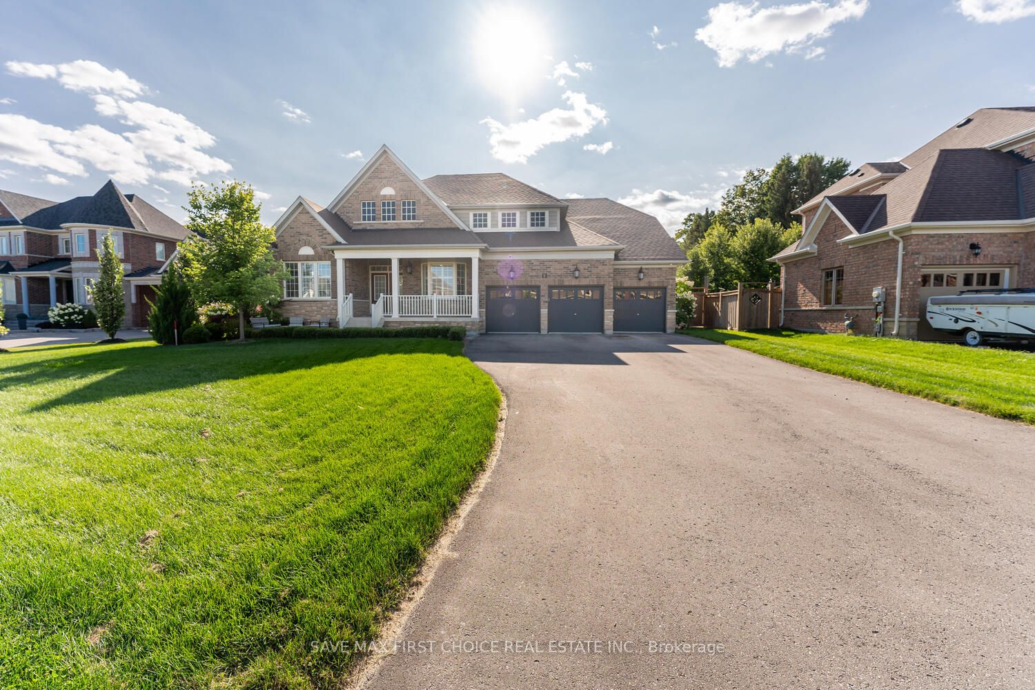 12 Anderson Avenue