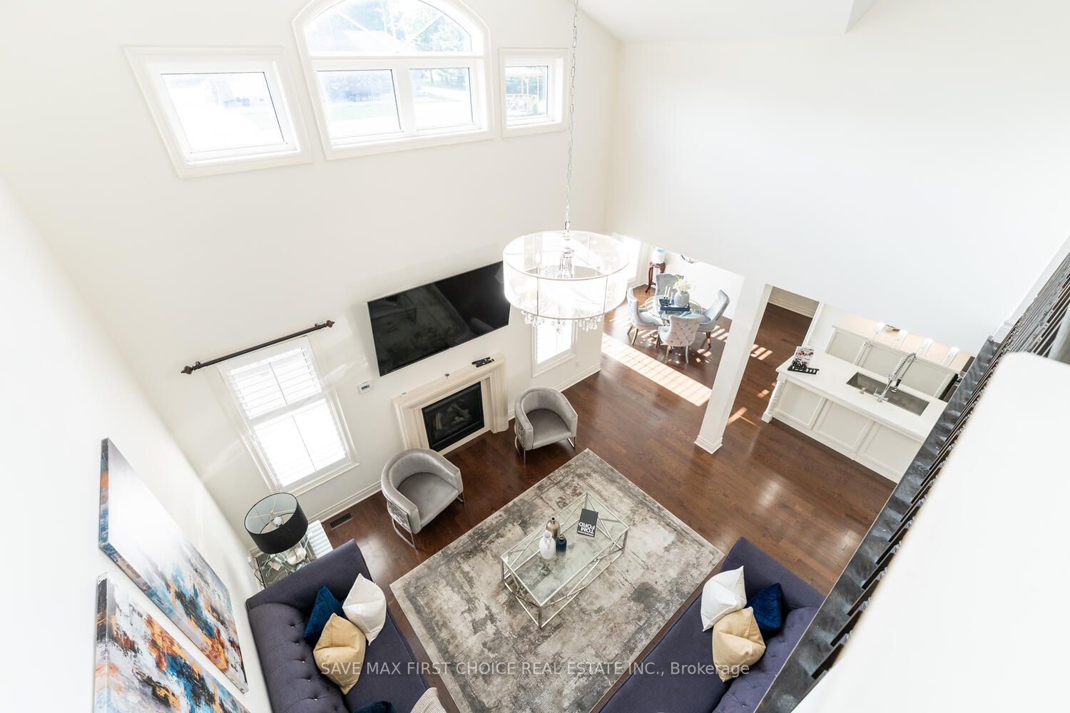 12 Anderson Avenue