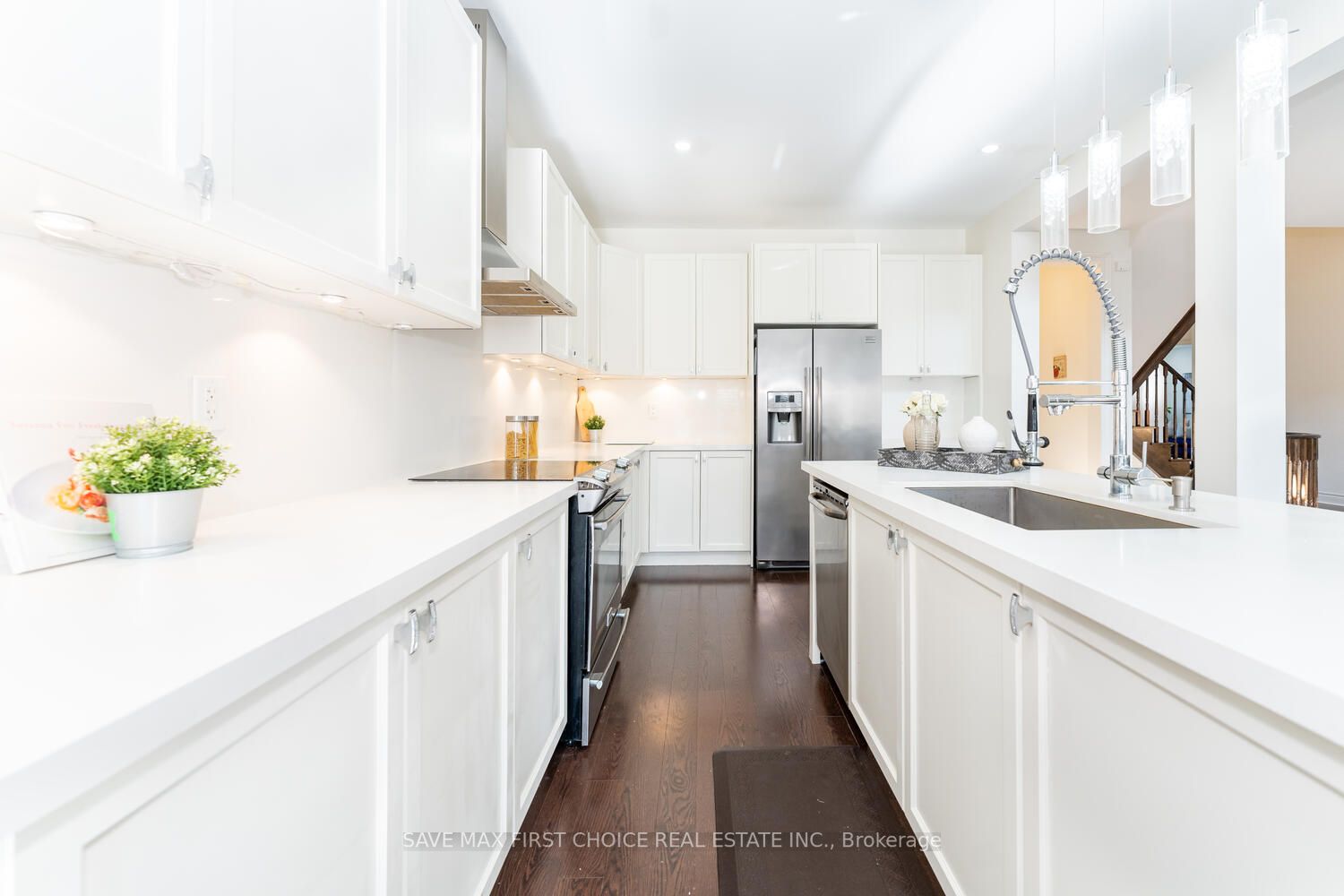 12 Anderson Avenue