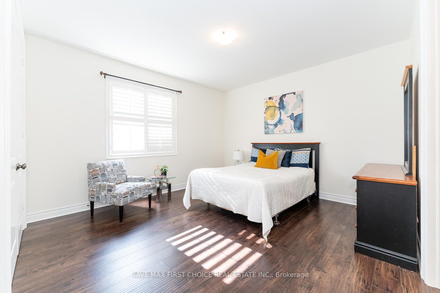 12 Anderson Avenue