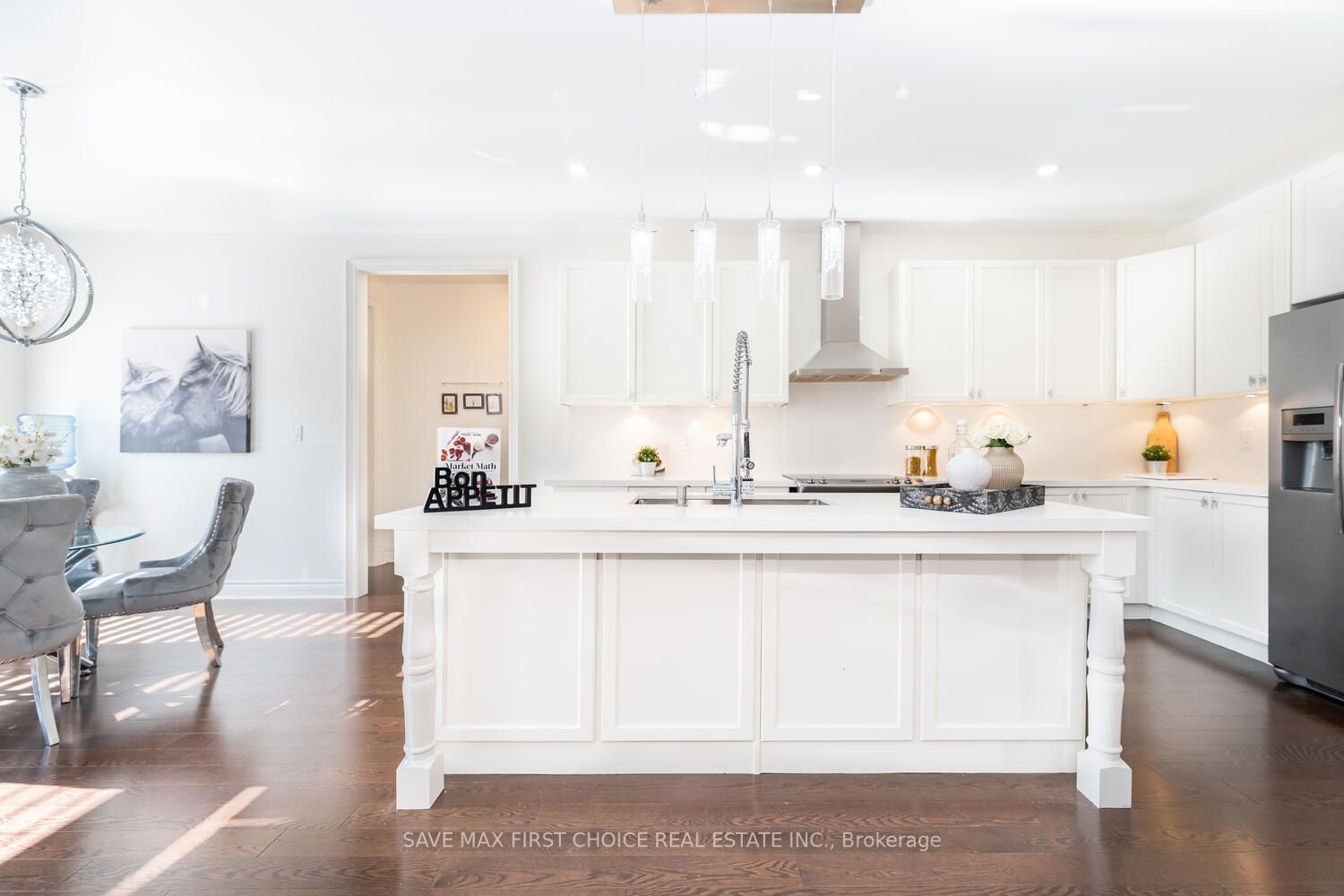 12 Anderson Avenue