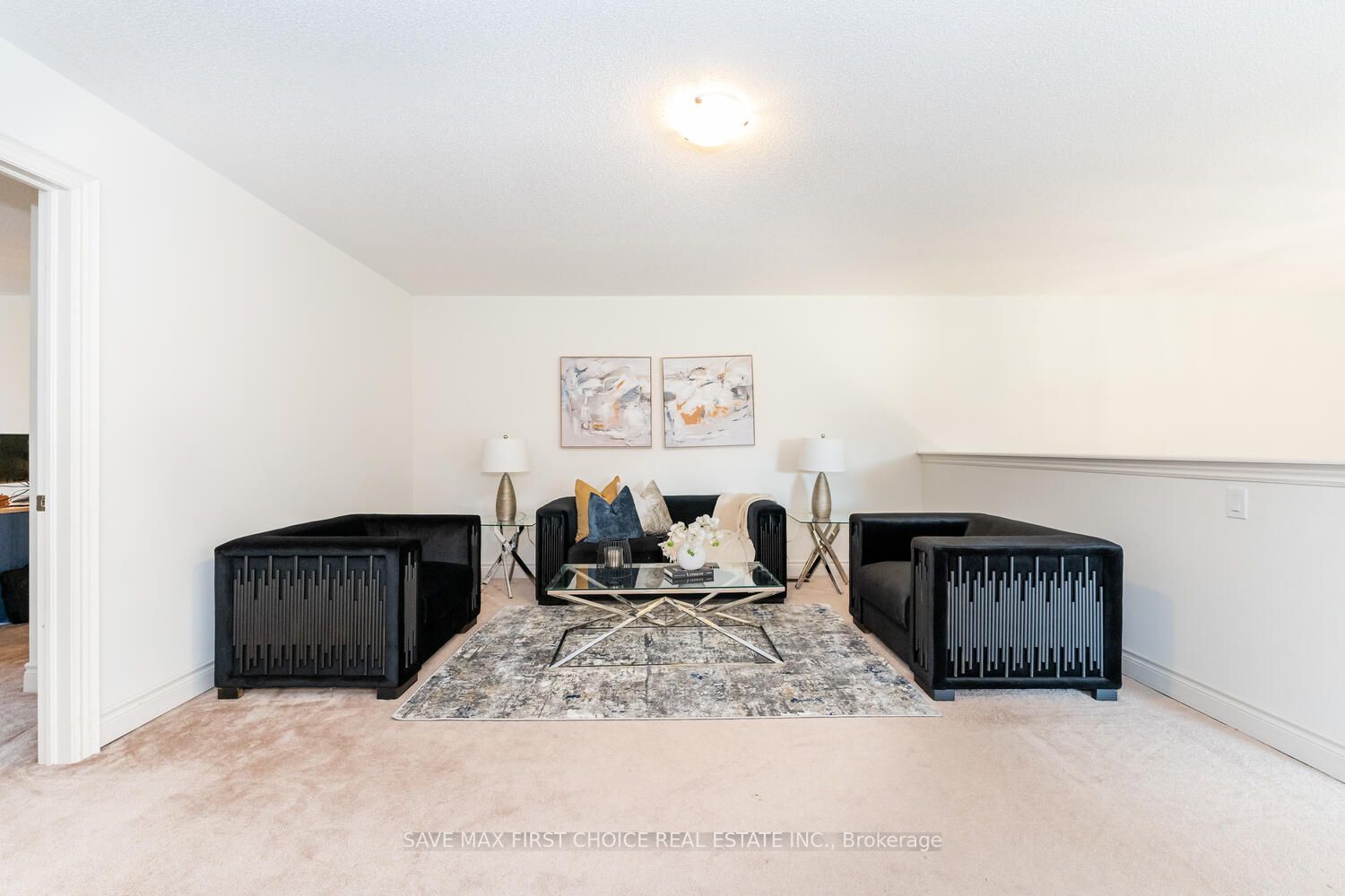 12 Anderson Avenue