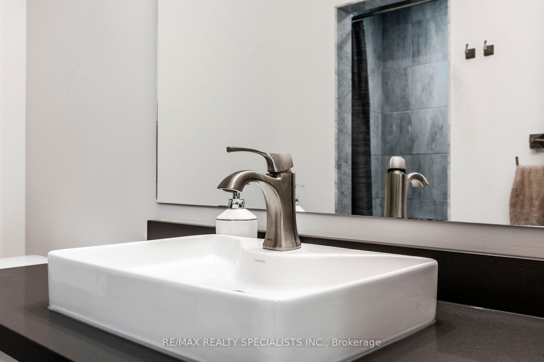 261 Skinner Rd, #2