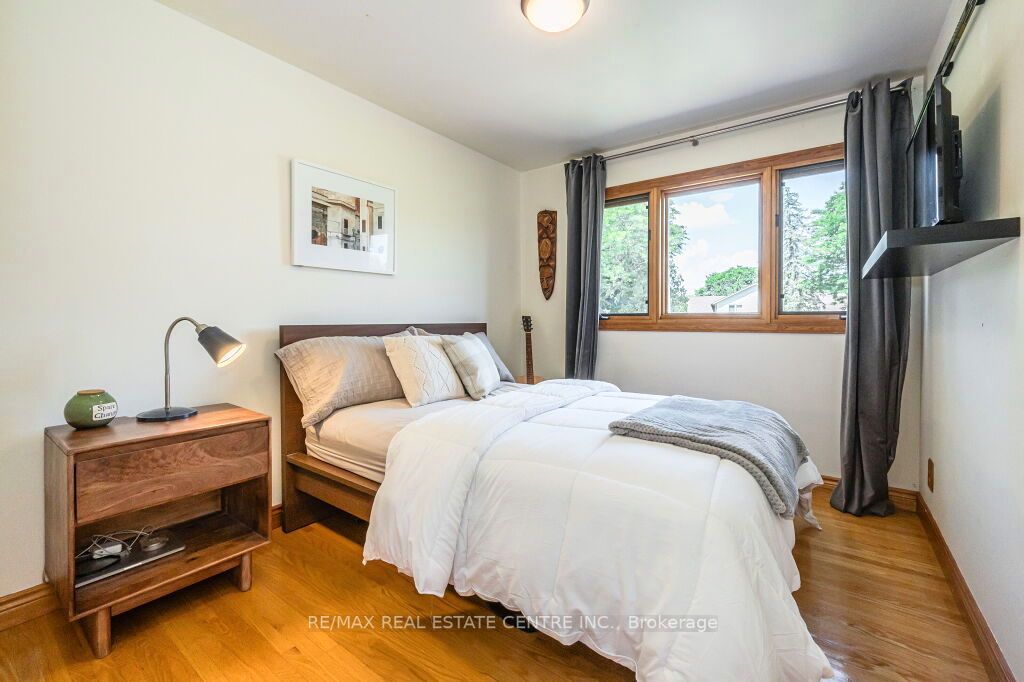 15 Orchard Crescent