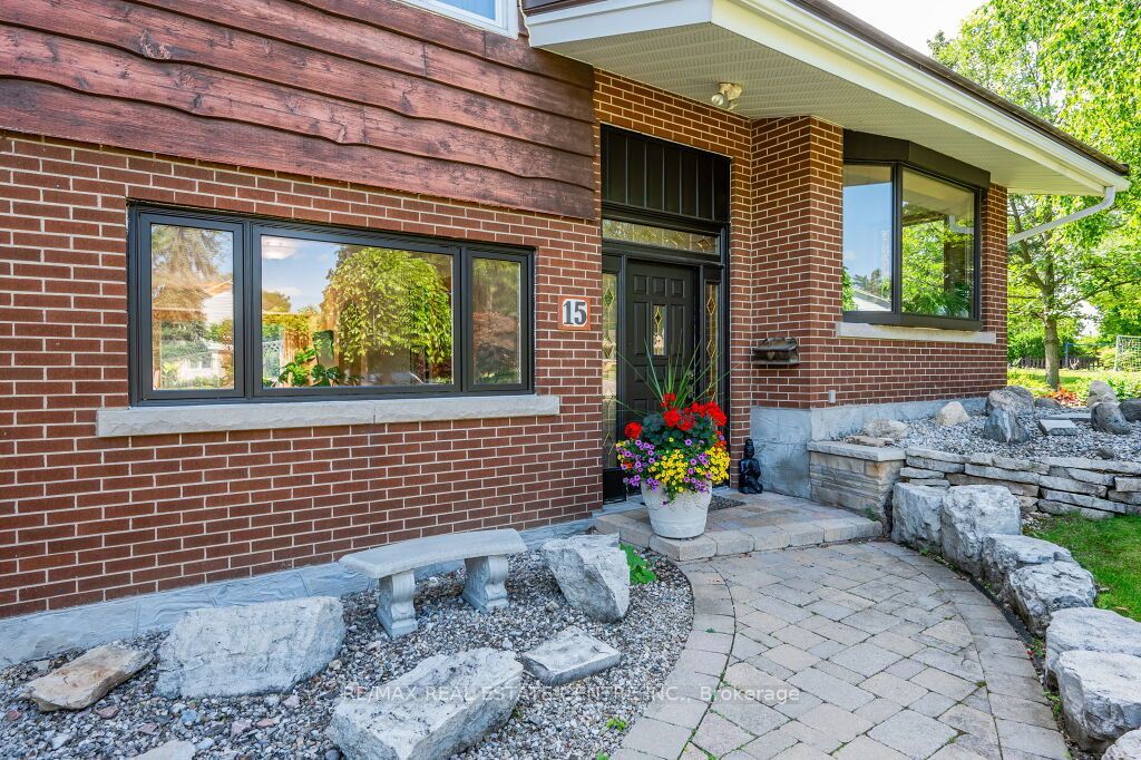 15 Orchard Crescent