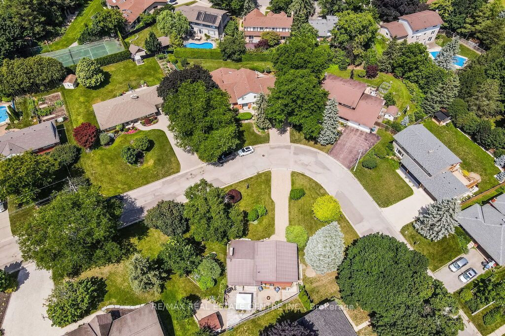 15 Orchard Crescent