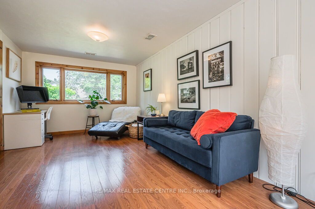 15 Orchard Crescent