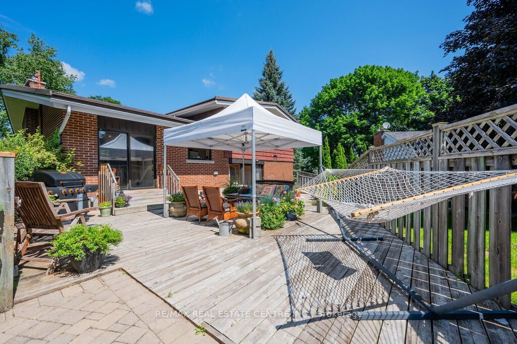 15 Orchard Crescent