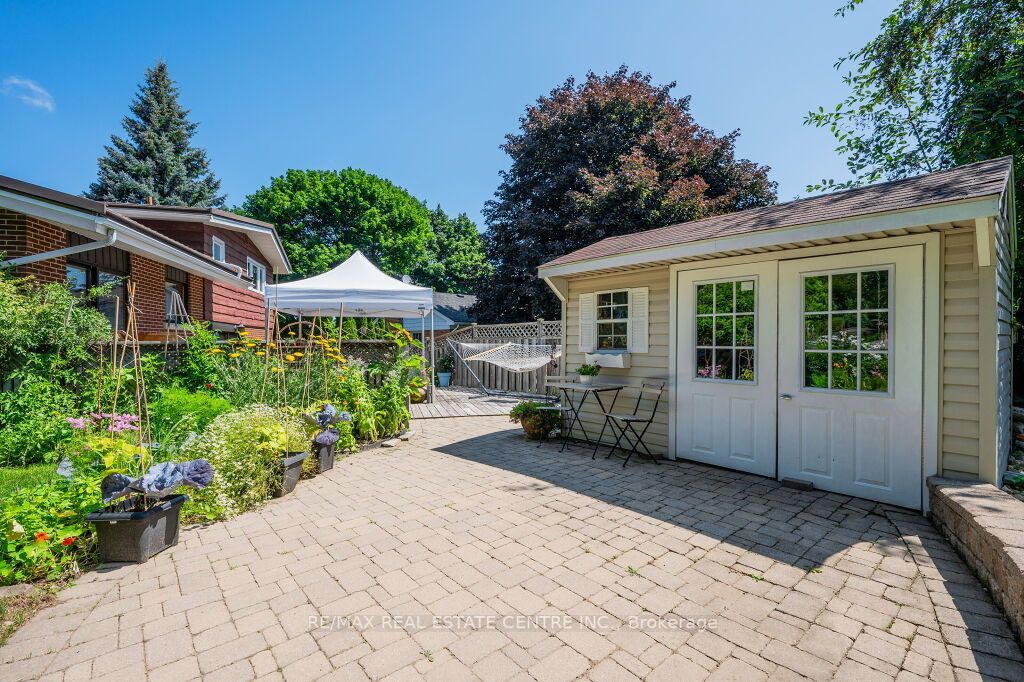 15 Orchard Crescent