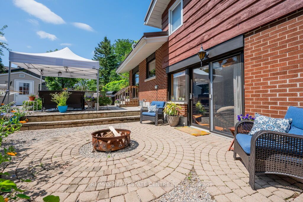 15 Orchard Crescent