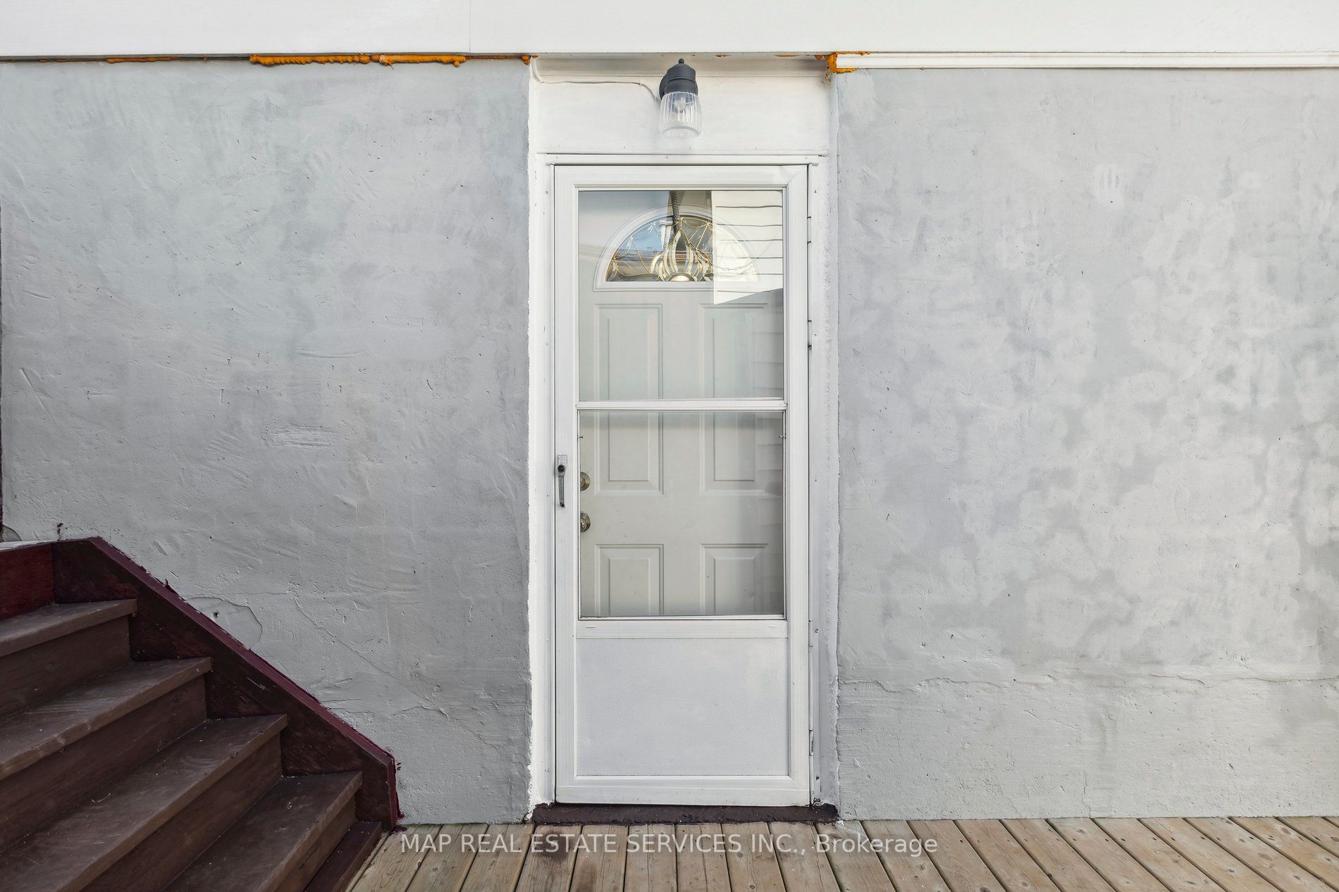 12 Eliot Place