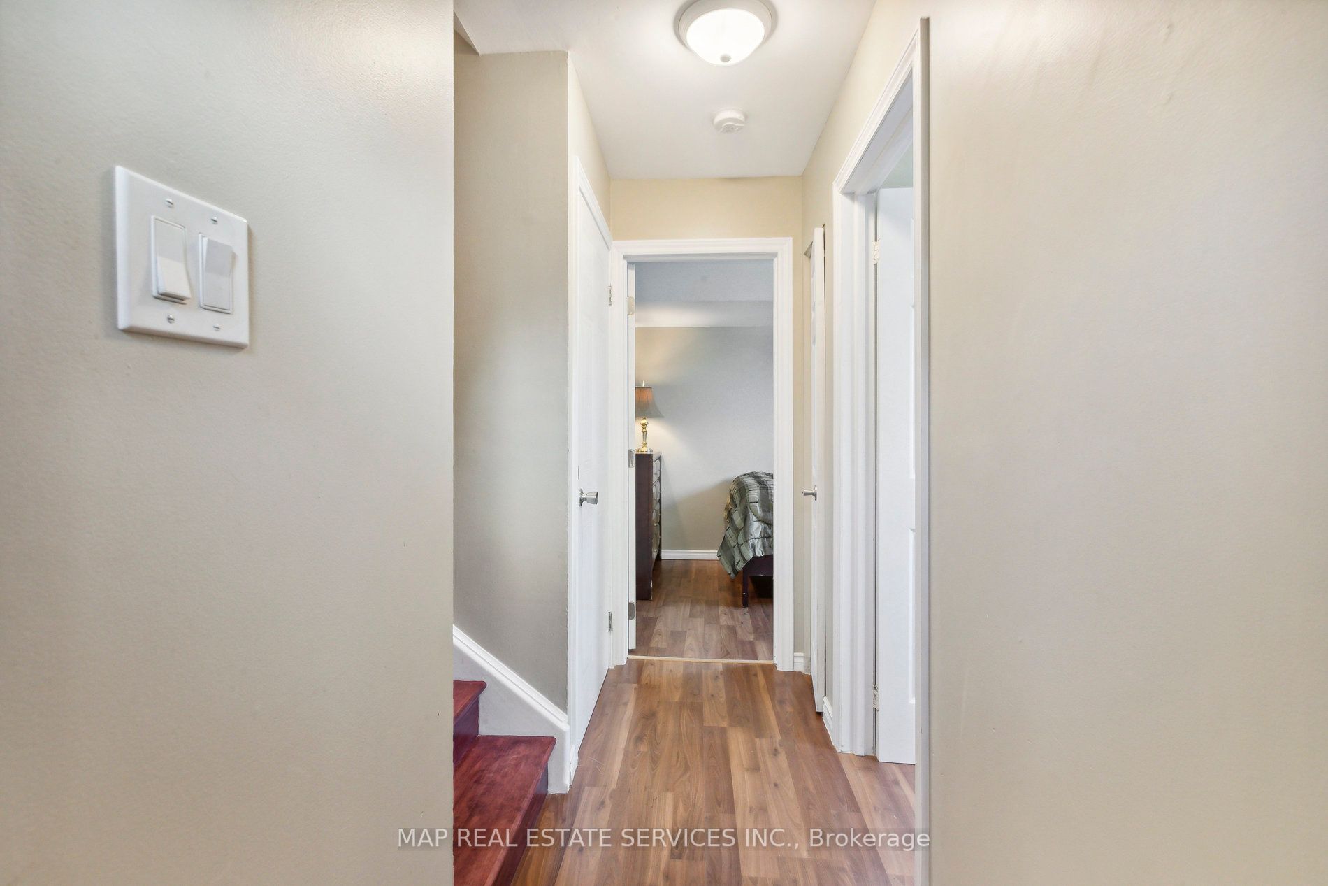 12 Eliot Place
