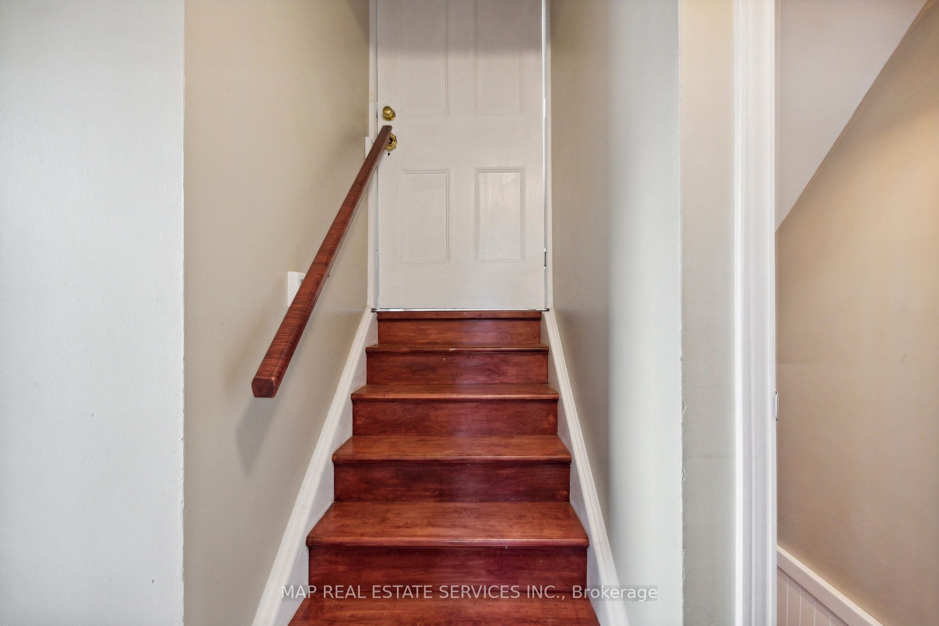 12 Eliot Place