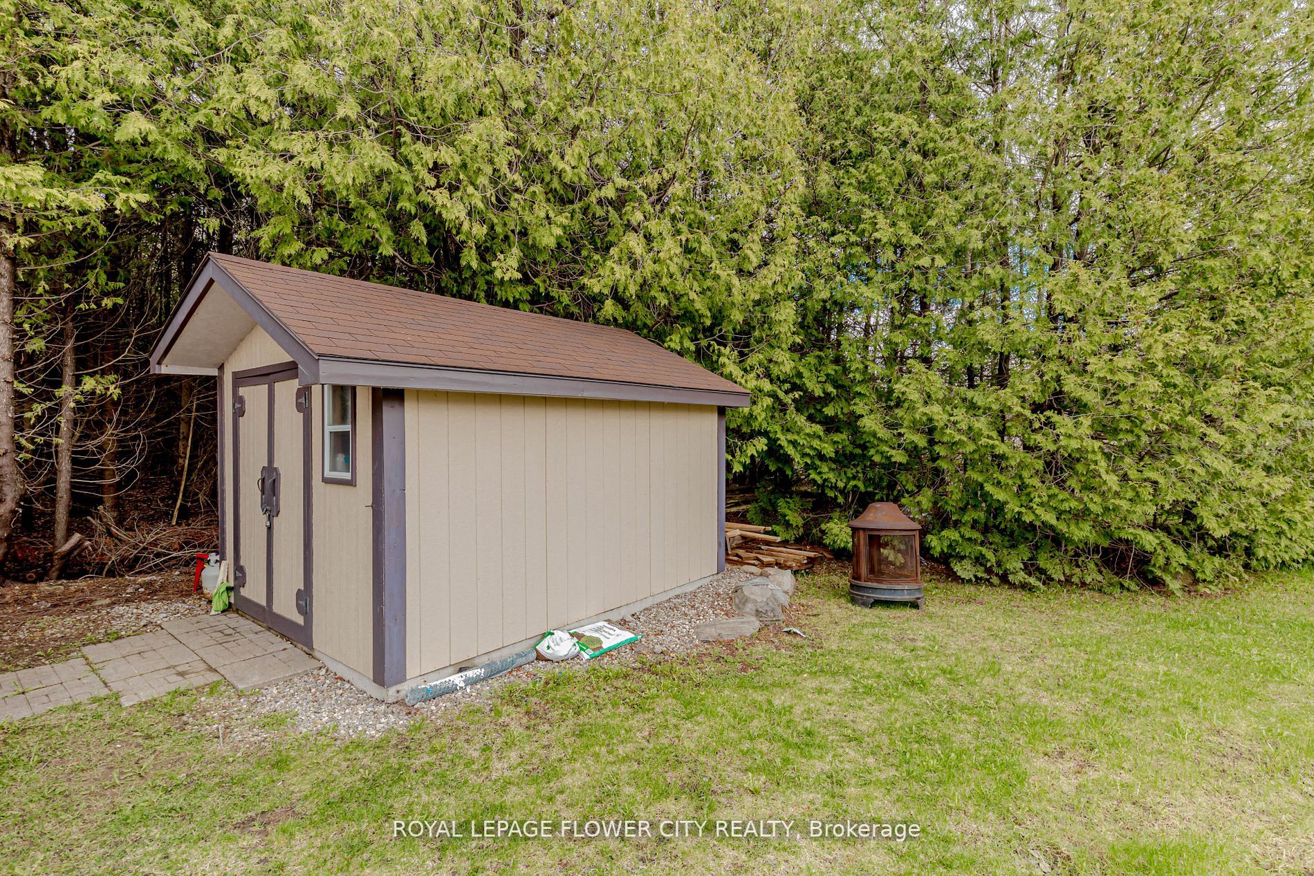 9622 Wellington 22 Road N