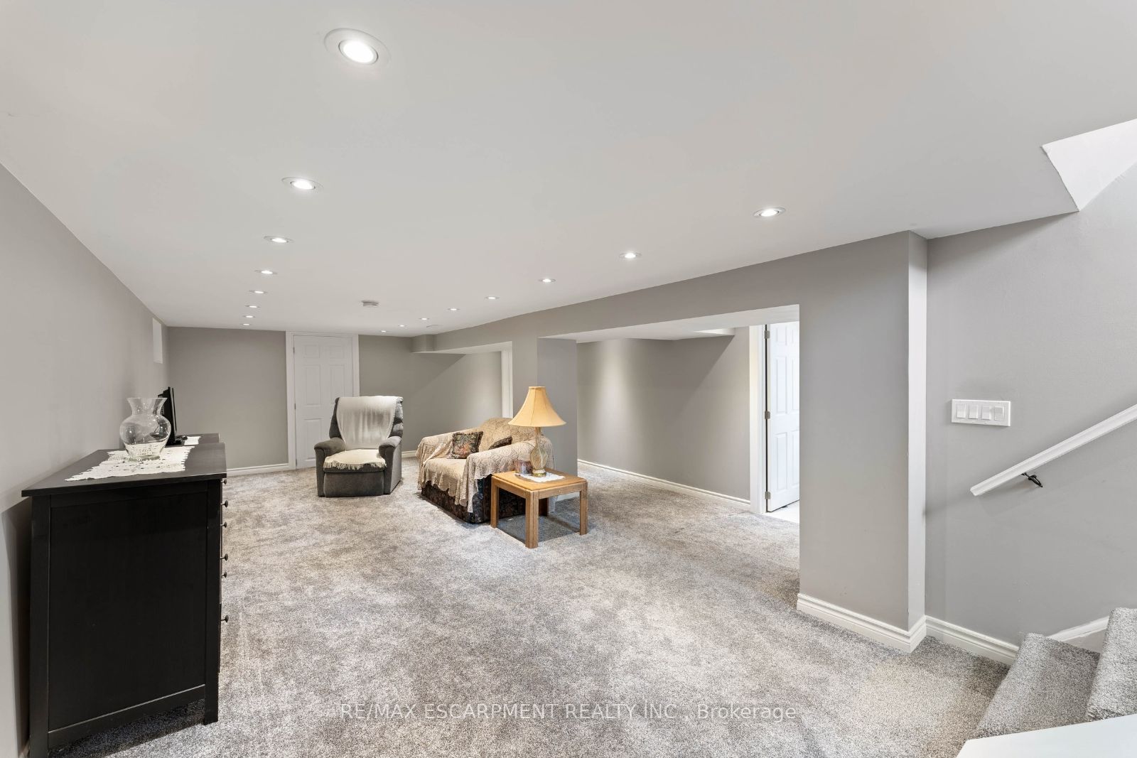 18 Woodbridge Rd