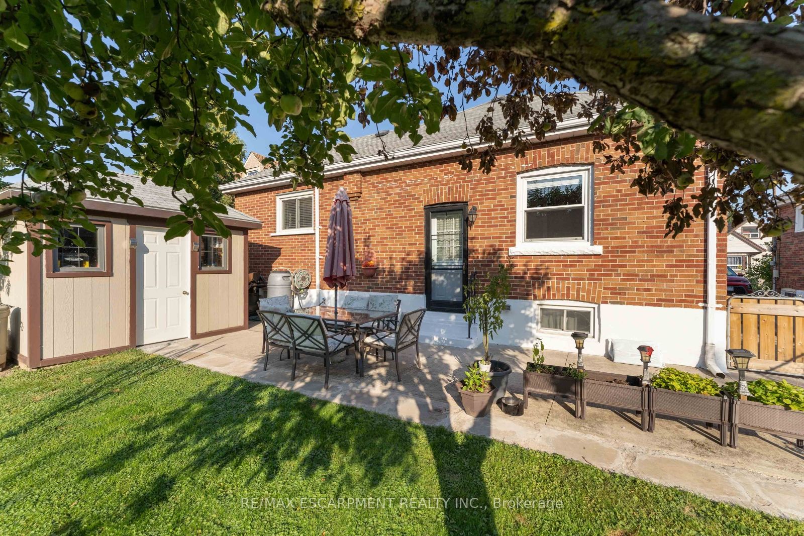 18 Woodbridge Rd