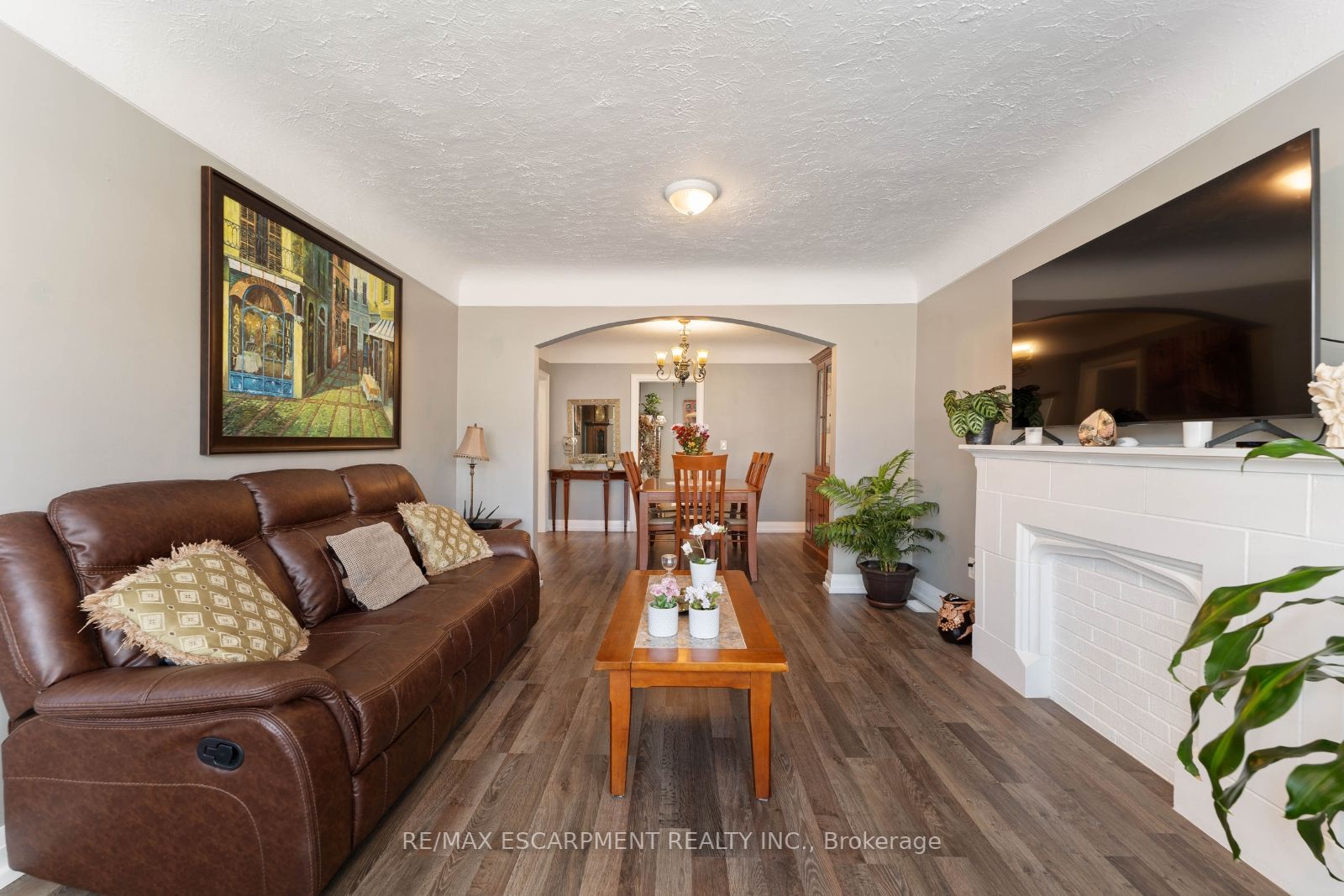 18 Woodbridge Rd