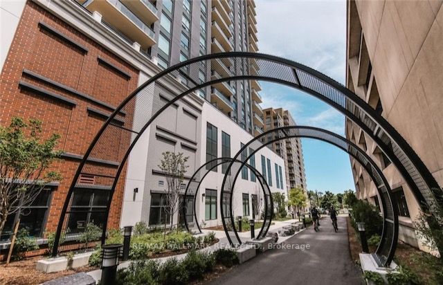 155 Caroline St, #Ph2103