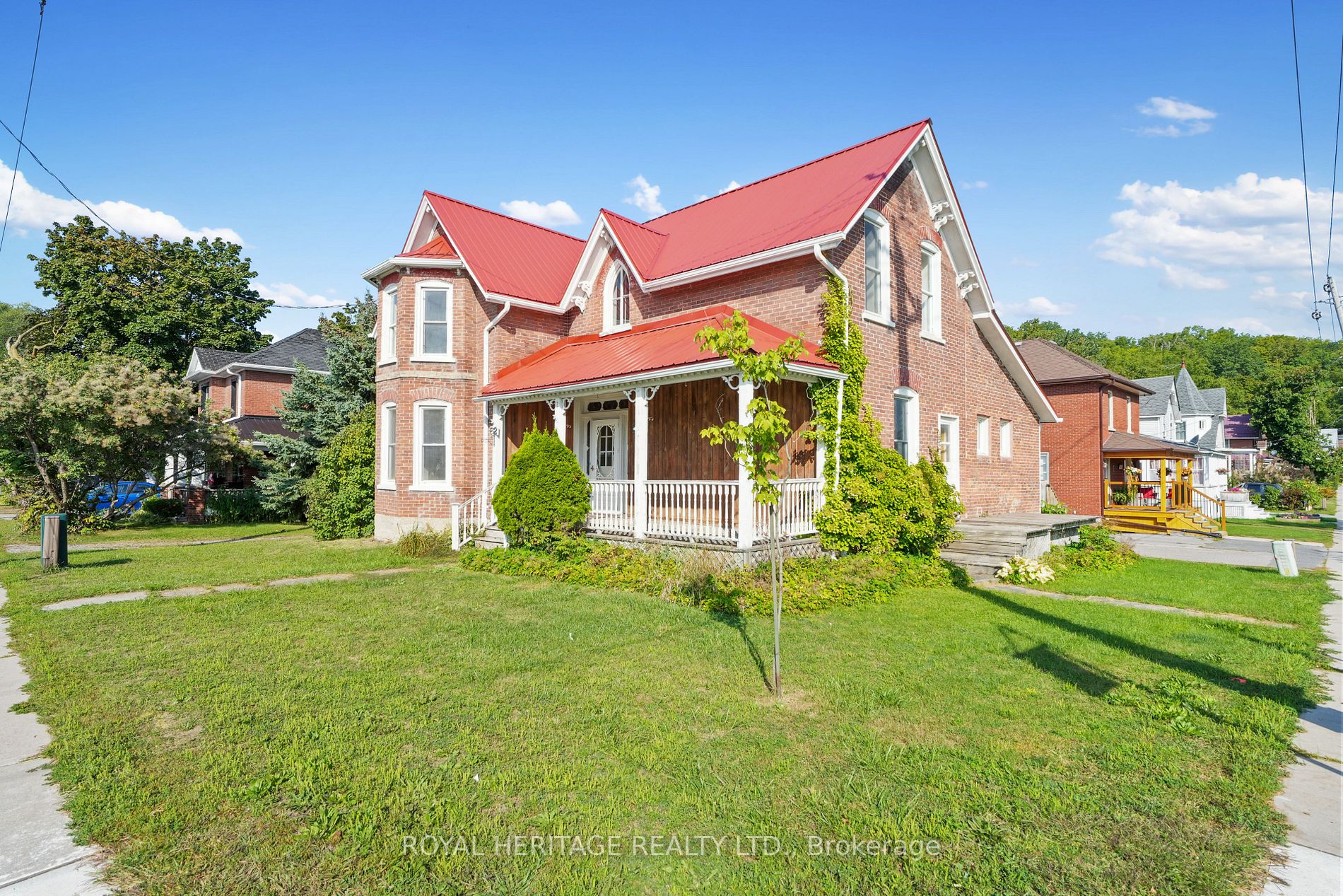 62 Bridge St W