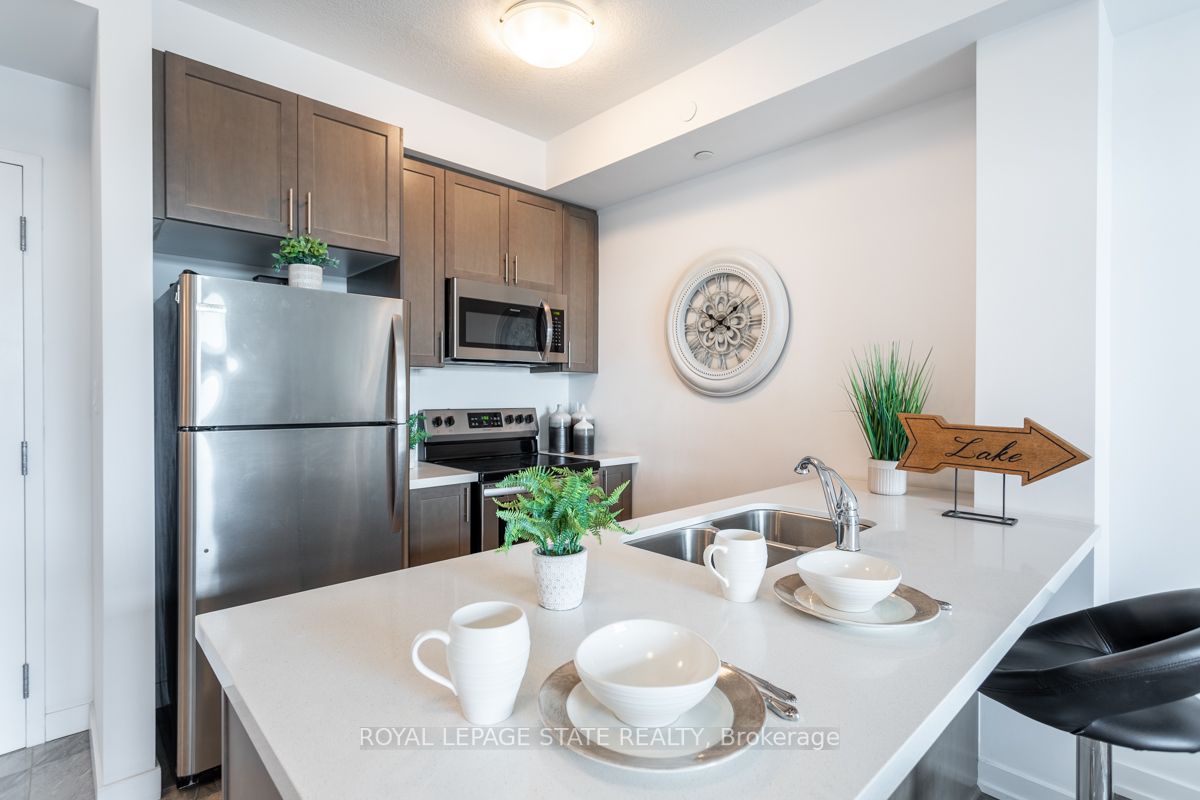 101 Shoreview Pl, #318